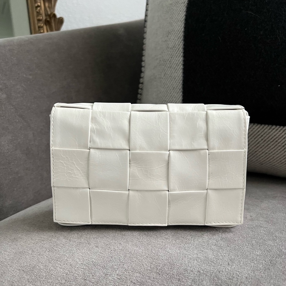 bottega veneta white cassette bag